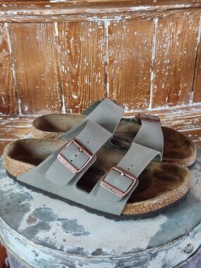 Birkenstock Arizona Stone Leather Two-Strap Sandals W/Rose Gold Buckles